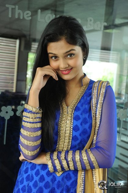 Pragati-Chourasiya-at-Basthi-Movie-Trailer-Launch